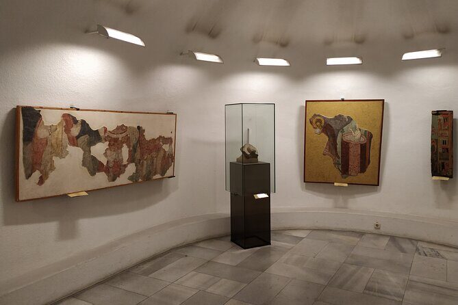 Art Gallery Sightseeing Tour in Sofia - St. Alexander Nevski Cathedral: 15 Minutes to Orient Your Eyes