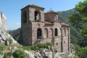 Bachkovo Monastery & Asen's Fortress - day tour from Plovdiv - Assen’s Fortress: a hilltop church, then that 360° view