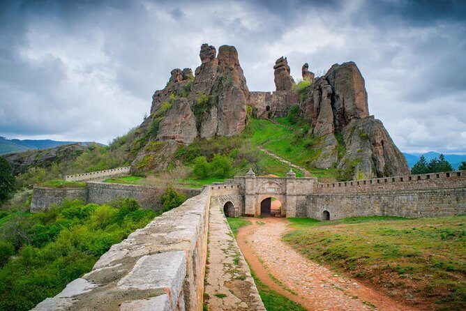 Day tour to the Natural wonders Belogradchik Rocks & Venetsa cave - The Big Picture: Fortress, Rocks, and Venetsa Cave in One Long Day