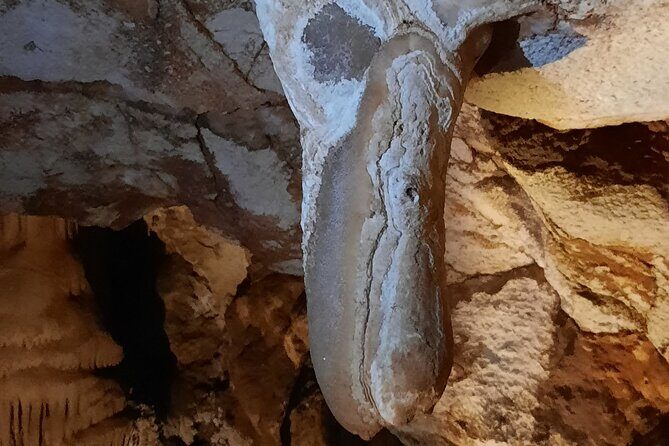 Day tour to the Natural wonders Belogradchik Rocks & Venetsa cave - Belogradchik Rocks: Natural Landmark Worth the Walk
