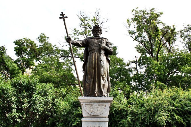Guided Visit to Alexander Nevsky Cathedral - The cathedral visit itself: what you’ll experience inside
