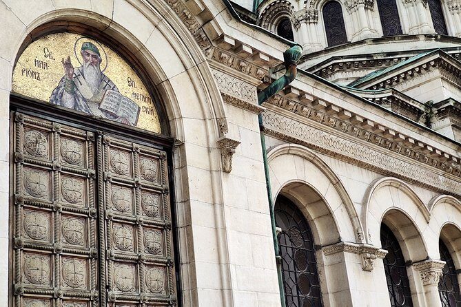 Guided Visit to Alexander Nevsky Cathedral - English support and the key expectation check