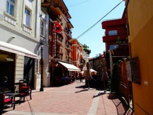 Plovdiv and Thracia Valley with Wine Tasting - Thracia Valley at Villa Yustina: how the wine tasting is set up