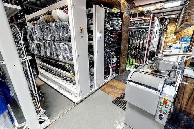 Ski and Snowboard equipment rental in Bansko - Why this Bansko ski and snowboard rental is built for day riding