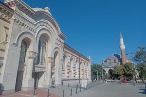 Sofia Food & Tasting Tour with Communist-Era Tram Ride - Where the Tour Starts at Alexander Nevsky (and How Peter Keeps It Moving)