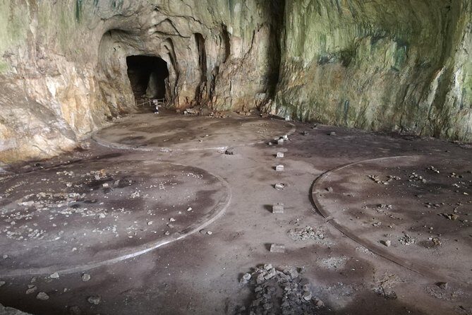 Tour to Lovech, Devetaki cave & Krushuna waterfalls - Key highlights at a glance