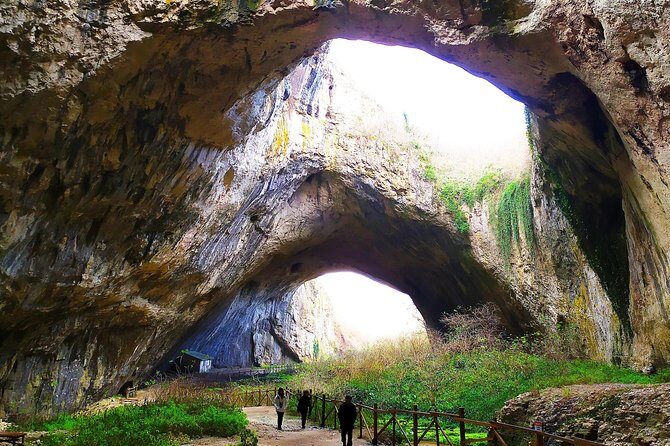 Tour to Lovech, Devetaki cave & Krushuna waterfalls - Small-group tours: when the guide matters most