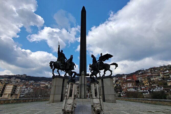 Veliko Tarnovo and Arbanasi day tour from Sofia with pickup - Why Veliko Tarnovo and Arbanasi work so well in one day