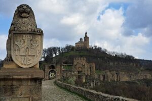 Veliko Tarnovo and Arbanasi day tour from Sofia with pickup - Tsarevets Fortress: the climb, the views, and the 15 leva ticket
